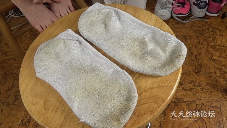 【あしくさ】仕事帰りムレムレ足のにおい [00_20_26][20231029-153949].png