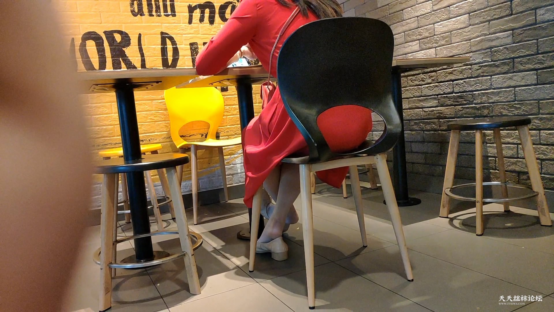 125702p9p2zp29p5og2jq5.jpg