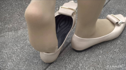 户外街拍平底鞋肉丝脚5分钟