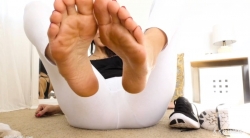 Mistress Stella Liberty In Scene: Barefoot amp Sweaty Sock JOI