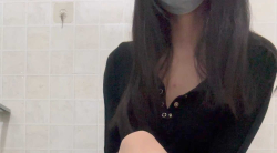 【自购】b站up主 展示玉足肉丝 白嫩脚底