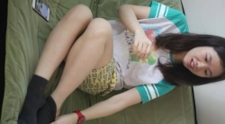 春无删减一字马公司文员的脚在冰凉的地板上119+2K