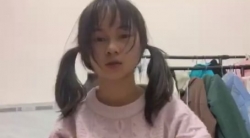 大一学妹自拍丝足棉袜裸足多个视频第1季